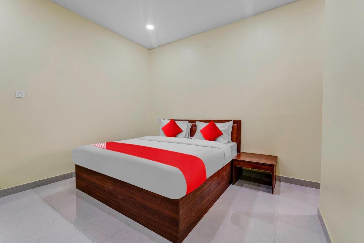 Oyo Flagship Hotel Ayodhya Бенґалуру Екстер'єр фото