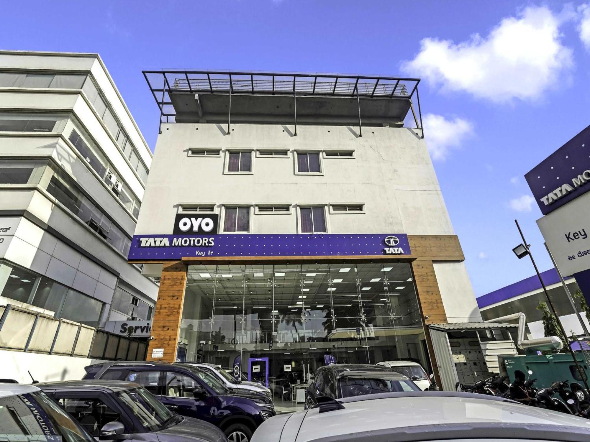 Oyo Flagship Hotel Ayodhya Бенґалуру Екстер'єр фото