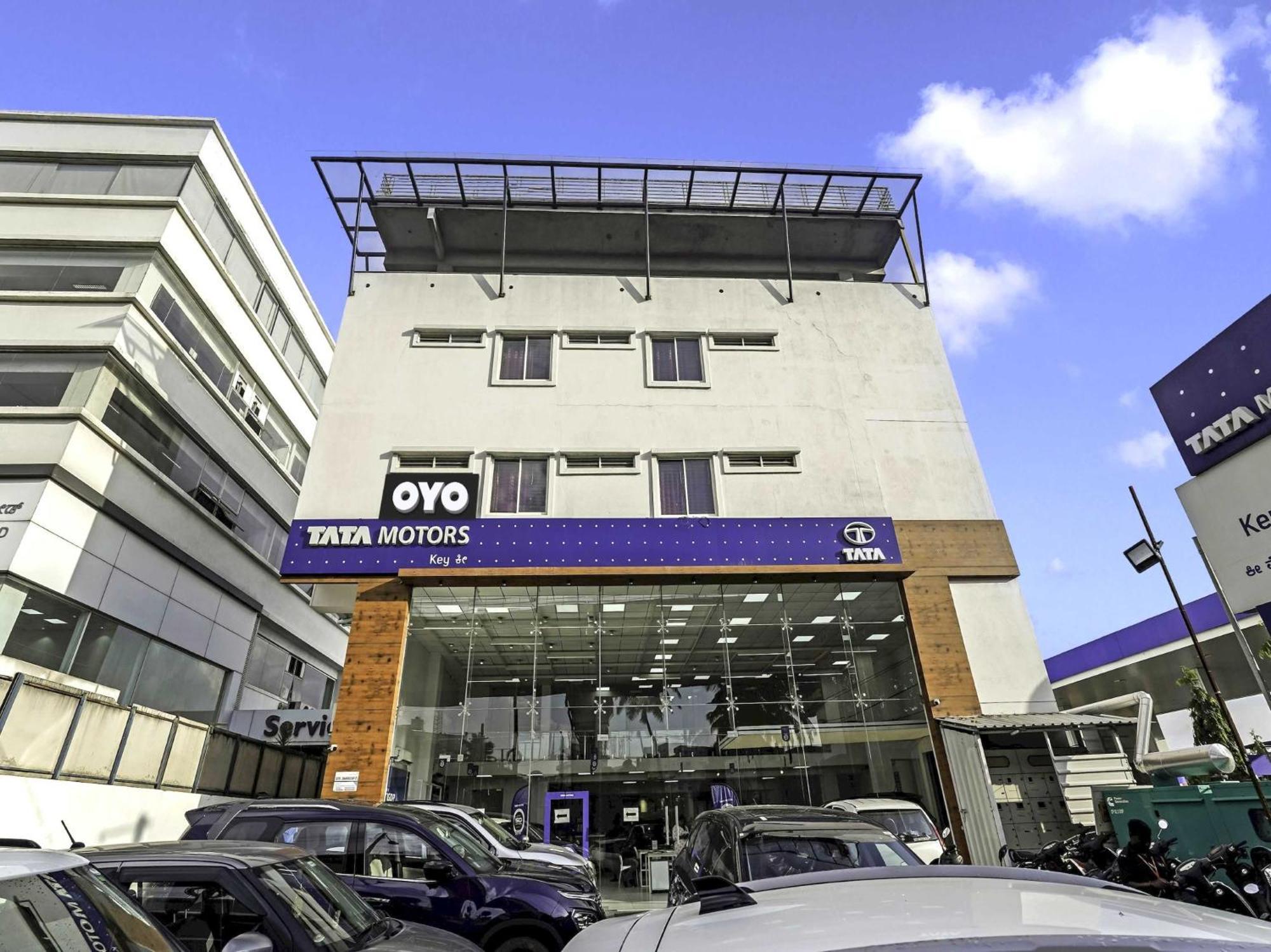 Oyo Flagship Hotel Ayodhya Бенґалуру Екстер'єр фото