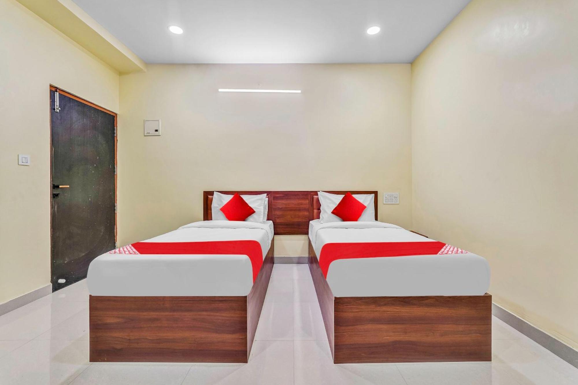 Oyo Flagship Hotel Ayodhya Бенґалуру Екстер'єр фото